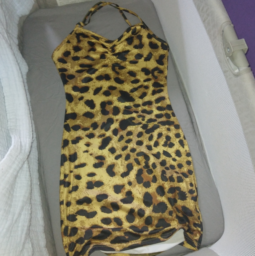 Leopard print bodycon dress